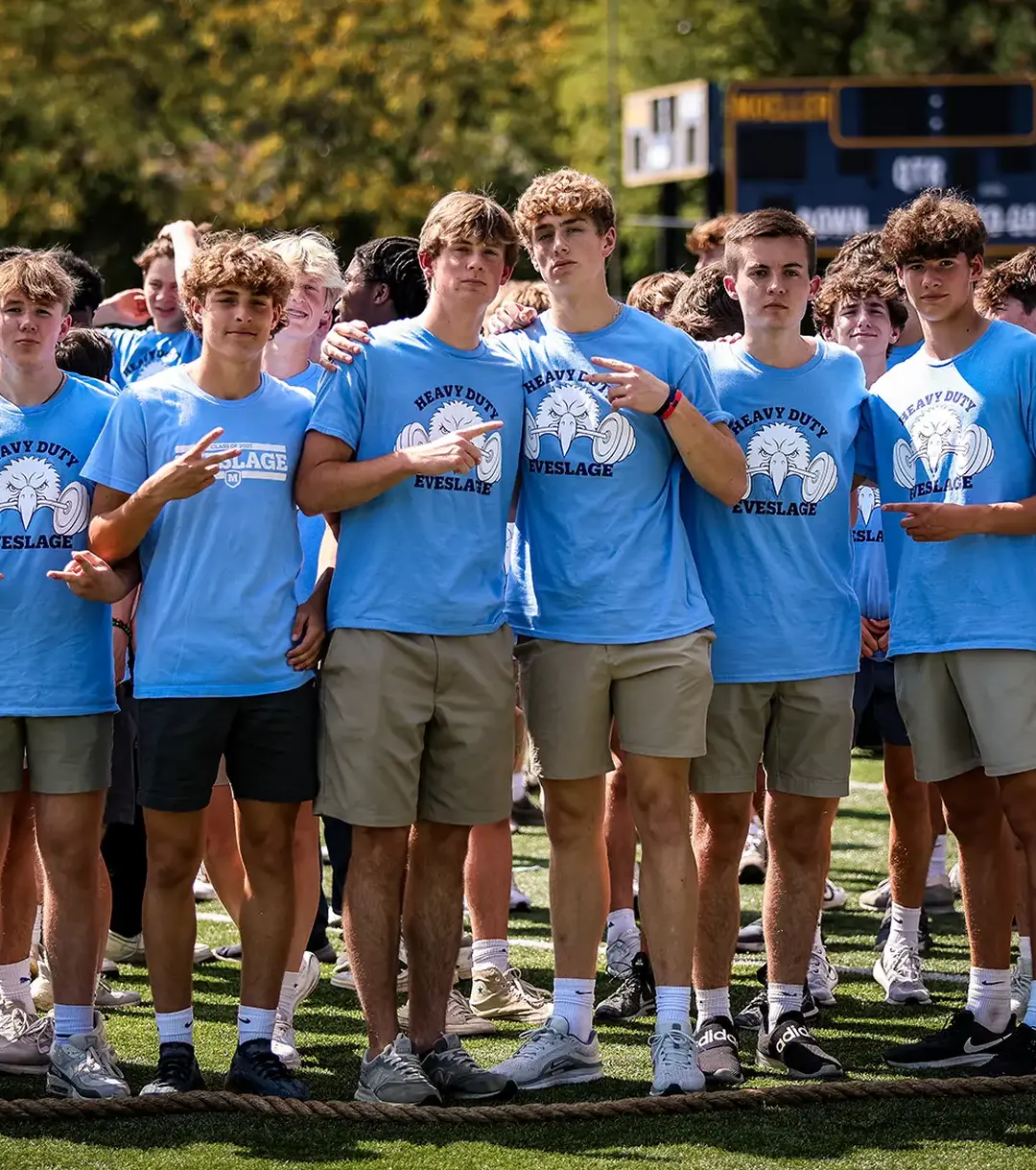 Eveslage students cheering at MoeGate