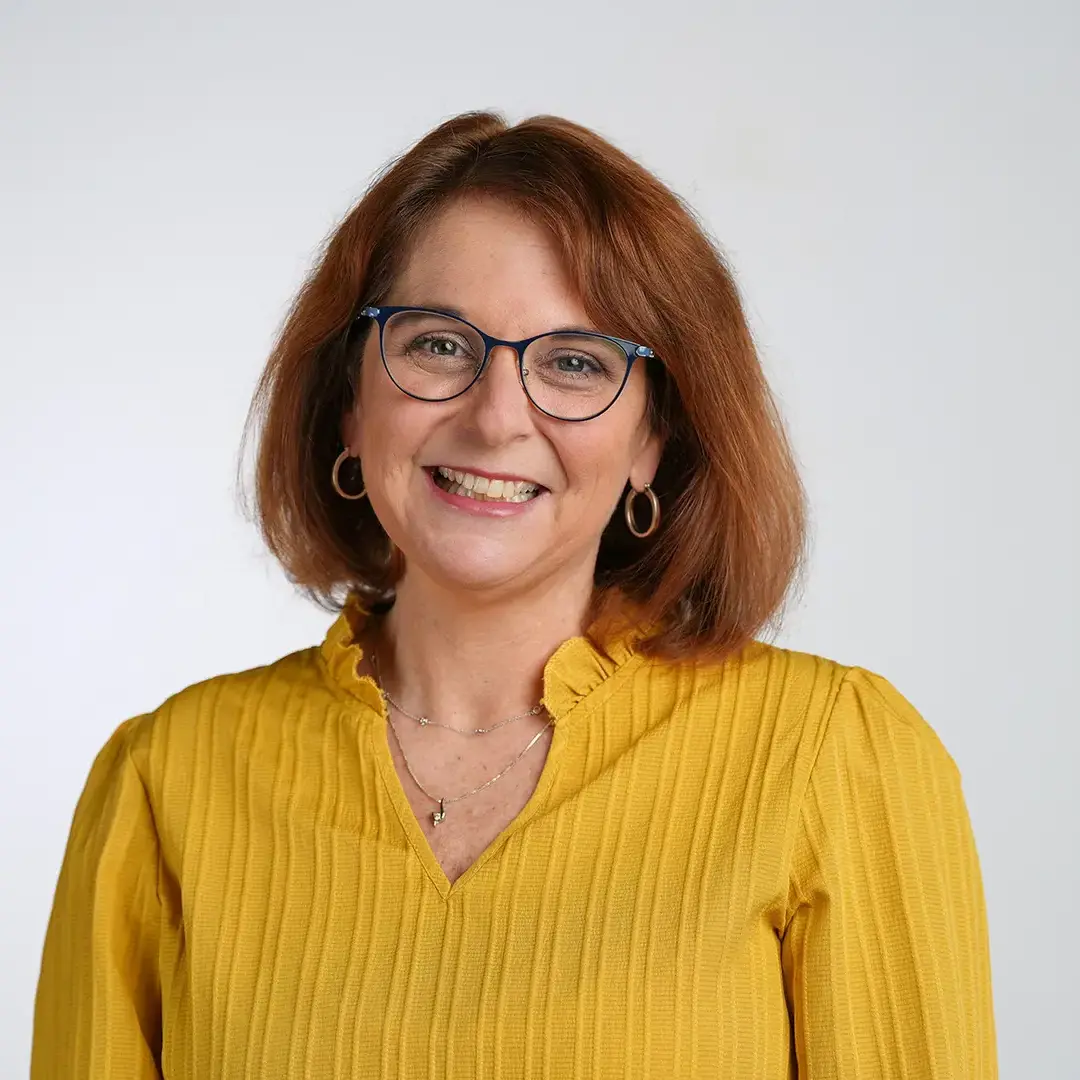 Headshot of Kelly Simmons